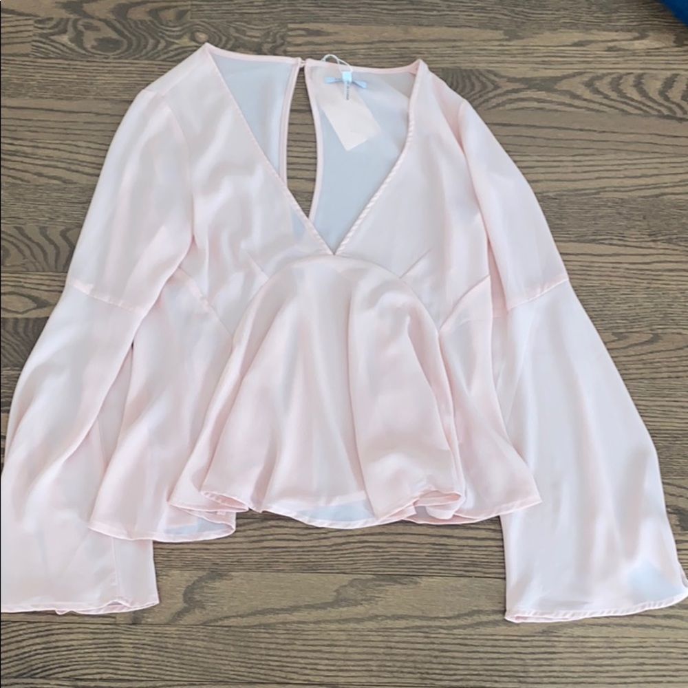 Flare sleeve Lucy Paris top